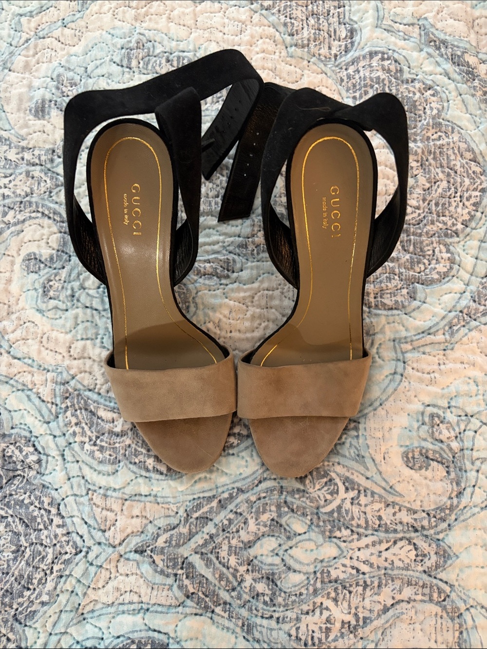 Gucci Madison Two-Tone Suede Block Heels - Black and Grey